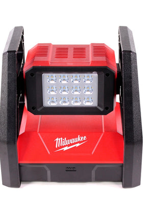 Milwaukee M18 HAL-402C Akku Flutstrahler mit 3000 Lumen + 2x 4,0 Ah Akku + Universal Ladegerät - Toolbrothers