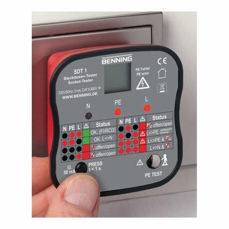 Probador de enchufes BENNING SDT 1 para comprobar enchufes con contacto de protección (4000828811)