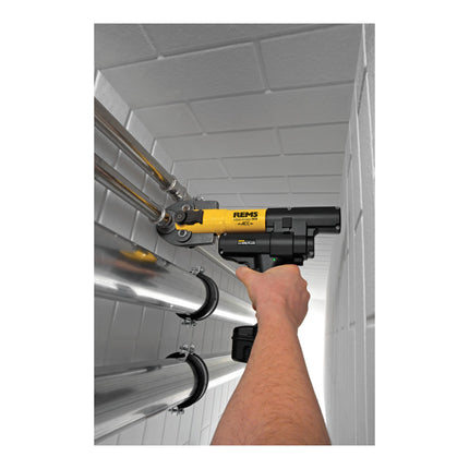 Rems Mini Press 14V ACC Basic Pack akumulatorowa prasa promieniowa 14,4 V 22 kN ( 578013 R220 ) + 1x akumulator 2,5 Ah + ładowarka + L-Boxx