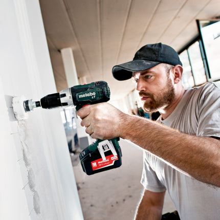 Metabo BS 18 LT taladro atornillador a batería 18 V 60 Nm + 1x batería LiHD 4,0 Ah + metaBOX - sin cargador