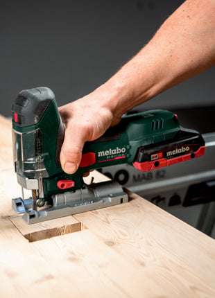 Metabo ST 18 LT 130 BL Akku Stichsäge 18 V 130 mm Brushless + 1x LiHD Akku 4,0 Ah - ohne Ladegerät