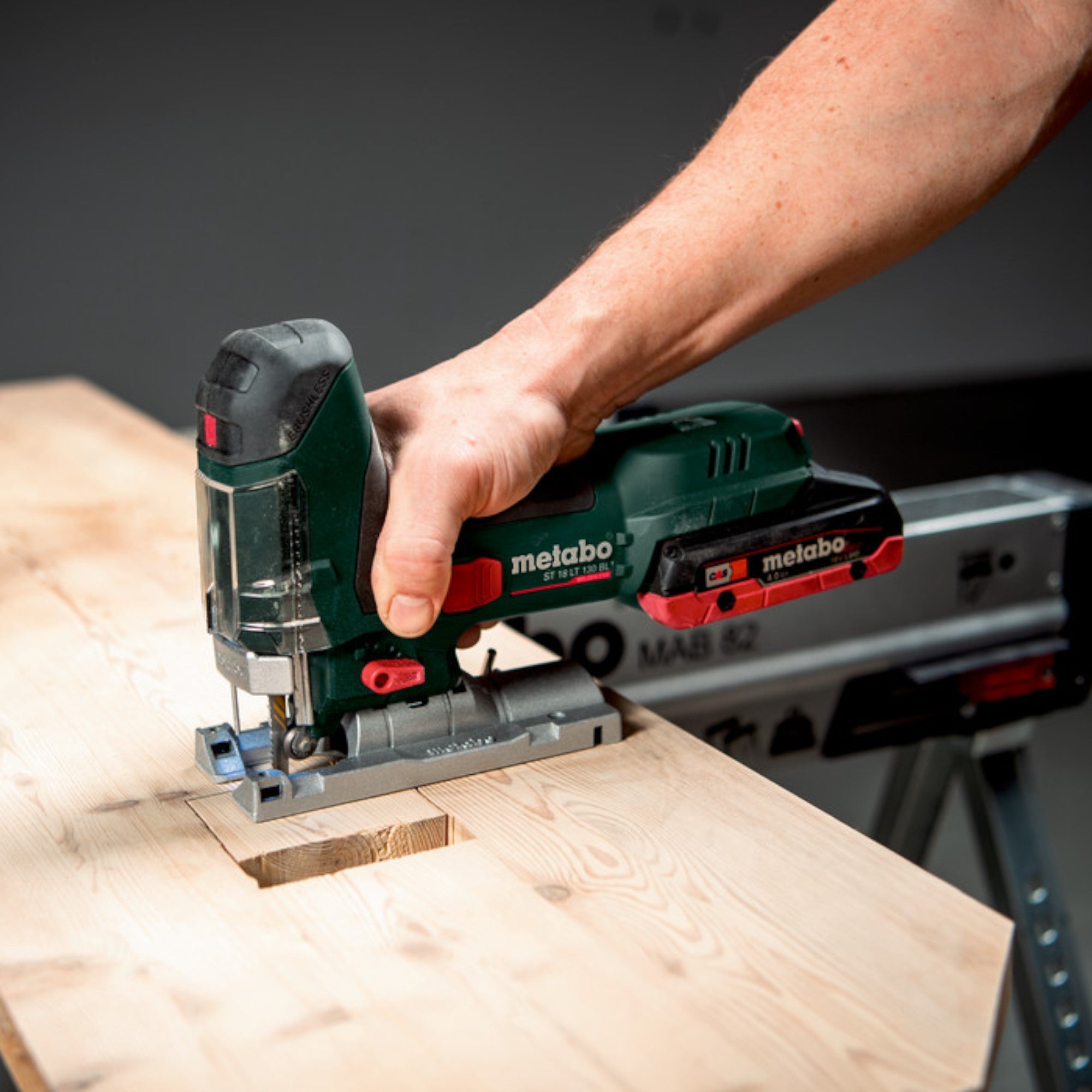 Metabo ST 18 LT 130 BL Akku Stichsaege 18 V 130 mm Brushless 2x LiHD Akku 5 5 Ah Ladegeraet Metabox 4 - toolbrothers