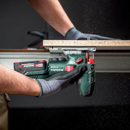 Metabo ST 18 L 90 cordless jigsaw 18 V 90 mm + 1x battery 4.0 Ah + metabox - without charger