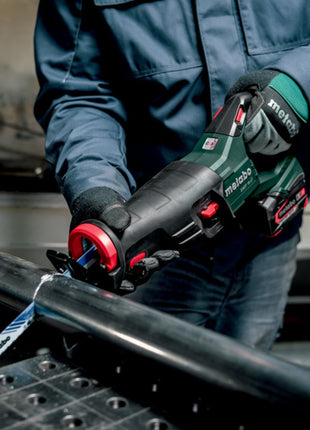 Metabo SSEP 18 LT Scie sabre sans fil 18 V 32 mm + 1x batterie LiHD 4,0 Ah + Metabox - sans chargeur