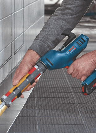 Bosch GCG 18V-310 Professional Akku Kartuschenpresse 18 V 310 ml 3,5 kN + 1x Akku 2,0 Ah + Ladegerät