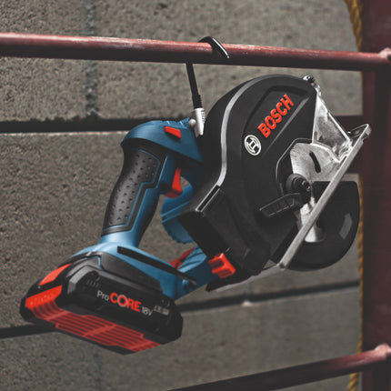 Bosch GKM 18V-50 Professional Akku Metall Handkreissäge 18 V 136 mm Brushless + 2x Akku 4,0 Ah + Ladegerät + L-Boxx