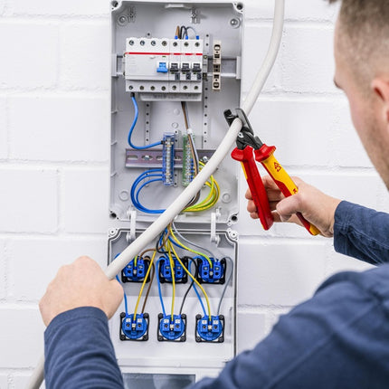 Knipex cable shears StepCut(R) XL ( 8004039103 ) length 225 mm multi-component sheaths