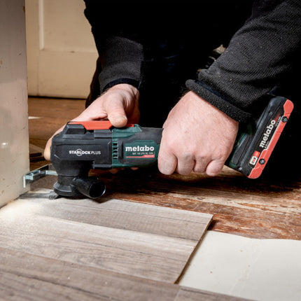 Metabo MT 18 LTX BL QSL cordless multitool 18 V Brushless Starlock Plus ( 613088800 ) + 2x battery 4.0 Ah + charger + 12 pcs. accessories + metaBOX