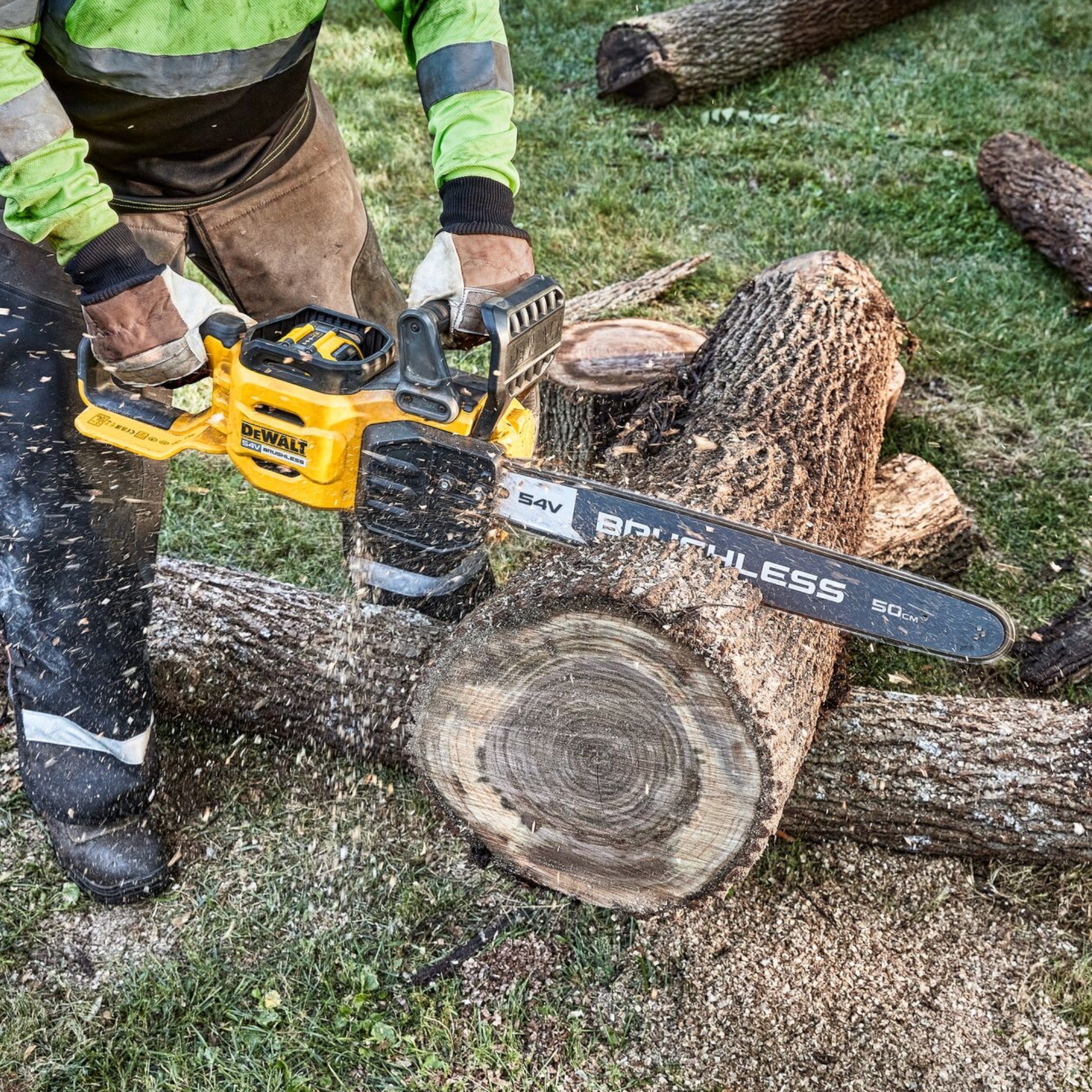 DeWalt DCMCS 575 Y2 Akku Kettensaege 54 V FlexVolt 50 cm Brushless 2x Akku 12 0 Ah Ladegeraet 4 - toolbrothers