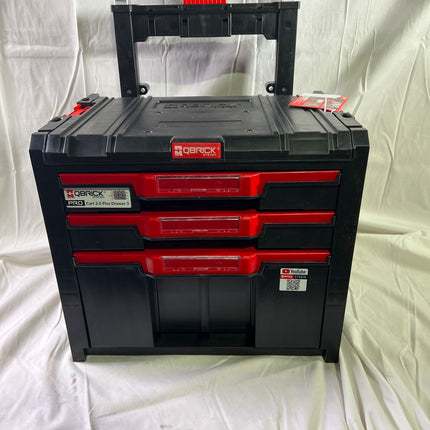 Qbrick System PRO Cart 2 0 Plus Drawer 3 mobile Box auf Raedern 520 x 415 x 660 mm 12 l 2x 4 5 l abnehmbarer Doppelteleskopgriff Beschaedigt 0 - toolbrothers