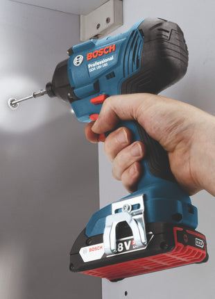 Akumulatorowy klucz udarowy Bosch GDR 18V-160 Professional 18 V 160 Nm 1/4" + 1x akumulator 2,0 Ah + ładowarka