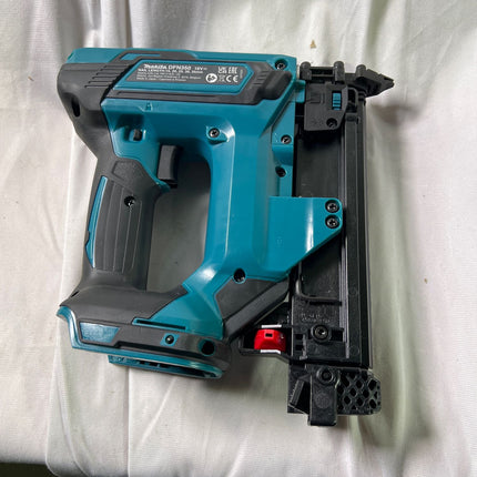 Makita DFN 350 Z Akku Stauchkopfnagler 18 V 15 35 mm Solo ohne Akku ohne Ladegeraet Reparaturgeraet 2 - toolbrothers