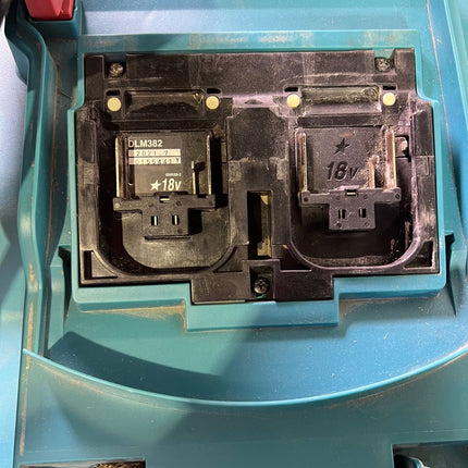 Makita DLM 382 PM2 Akku Rasenmaeher 36 V 2x 18 V 38 cm 40 l 2x Akku 4 0 Ah Doppelladegeraet Reparaturgeraet 2 - toolbrothers