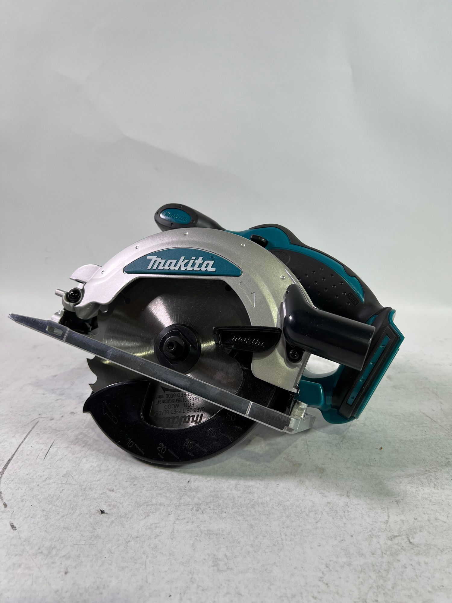 Makita DSS 610 Z Akku Handkreissaege 18 V 165 mm Solo ohne Akku ohne Ladegeraet Reparaturgeraet 0 - toolbrothers