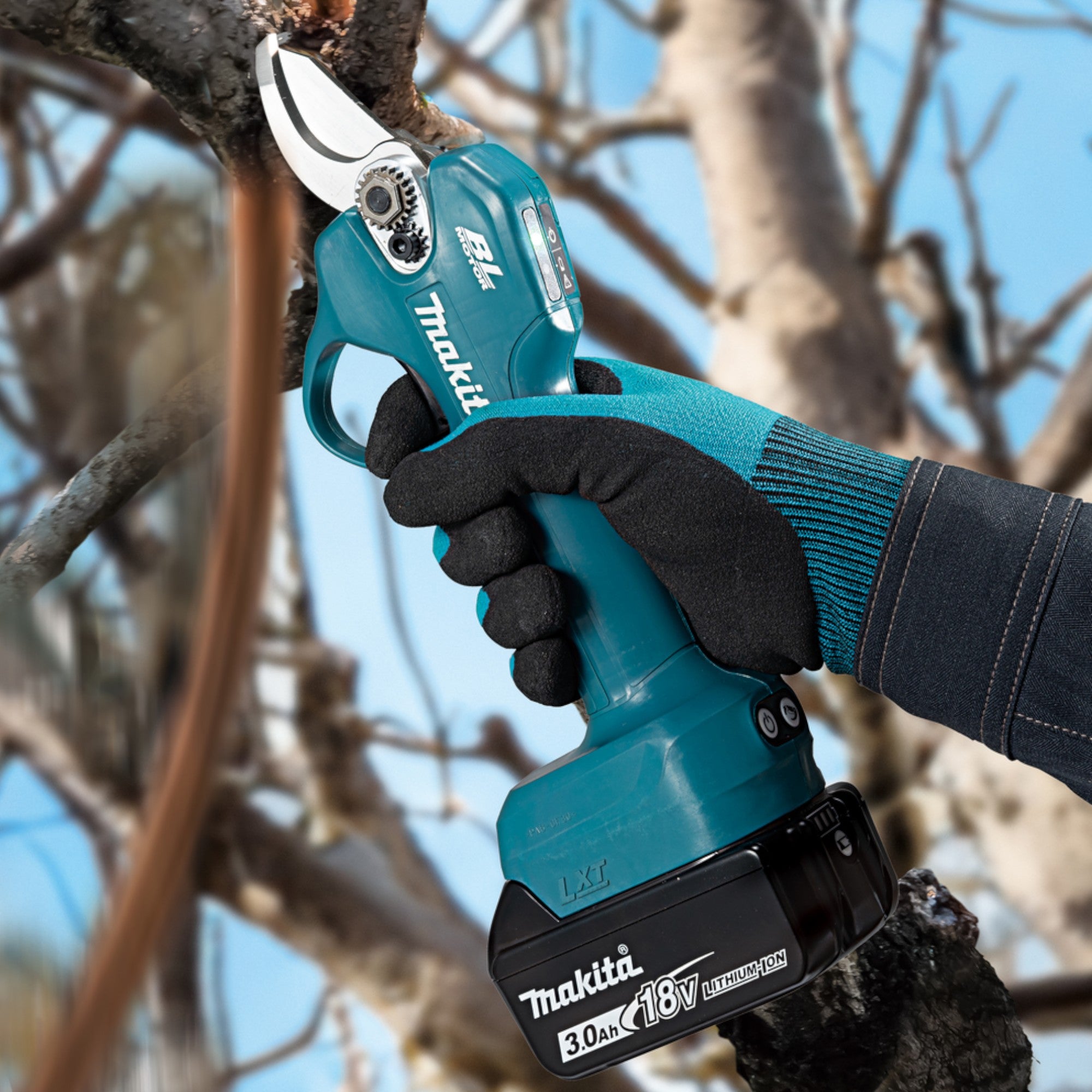 Makita DUP 181 M1 Akku Astschere 18 V 30 mm Brushless 1x Akku 4 0 Ah ohne Ladegeraet 4 - toolbrothers