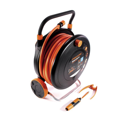 Carro portamanguera Fiskars rueda hidráulica L 30 m manguera (1023644) + accesorios