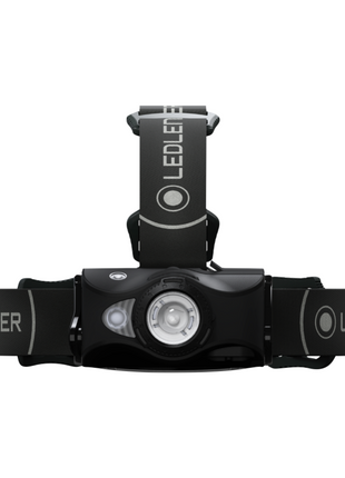 Linterna frontal LED Ledlenser MH8 600 lm IPX4 negra (502156) + 1x batería + 1x cable de carga