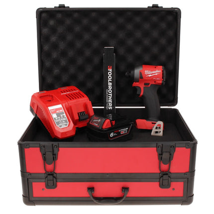 Llave de impacto a batería Milwaukee M18 FID2-601FC TX 18 V 1/4" 226 Nm + 1x batería 6,0 Ah + cargador + metro plegable + estuche TX