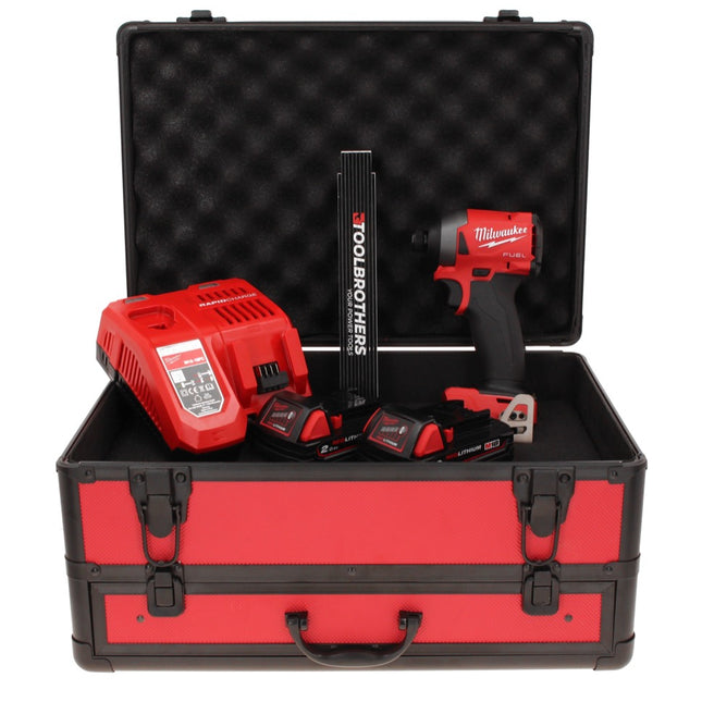 Llave de impacto inalámbrica Milwaukee M18 FID2-202FC TX 18 V 1/4" 226 Nm + 2x baterías 2.0 Ah + cargador + metro plegable + estuche TX