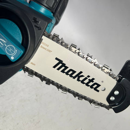 Makita DUC 122 Z 18 V Li Ion Akku Kettensaege Solo ohne Akku u Ladegeraet Neuwertig 4 - toolbrothers