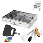 Toolbrothers Set barbecue portatile a carbonella in acciaio inox per il campeggio senza attrezzi 43 x 29 x 23 cm argento + posate per barbecue, guanti per barbecue e scomparti per barbecue 8 pezzi