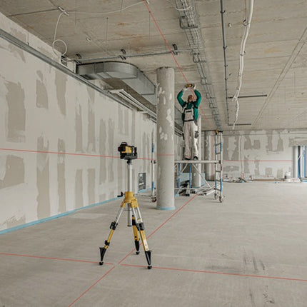 Láser multilínea STABILA LAX 600 ± 4° ± 0,3 mm/m (8001895886)