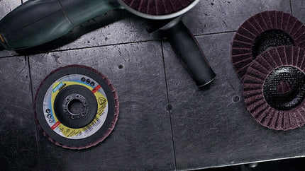 Disco de láminas KLINGSPOR SMT 800 Ø 115 mm granulometría gruesa 12° curvado ( 8000352161 )