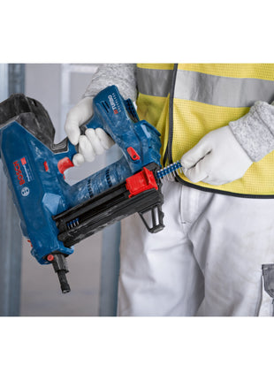 Bosch GNB 18V-38 Clavadora de hormigón a batería profesional 18 V 13 - 38 mm (06019L7000) BITURBO Brushless Solo - sin batería, sin cargador